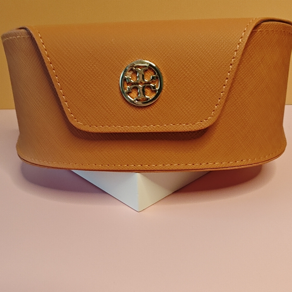 Tory Burch Black Tortoise Shell Color Sunglasses - Picture 8 of 8